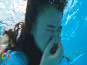 競泳水着Ｊ系鬼畜集団水責めレ×プ 佐藤しお　サンプル画像09